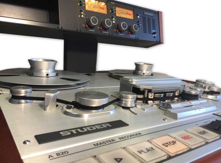 STUDER A820 MASTER RECORDER 2 TRACK 1/4" Vintagreen